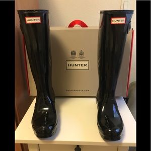 Hunter Original Tall Gloss Black Rain Boot size 7